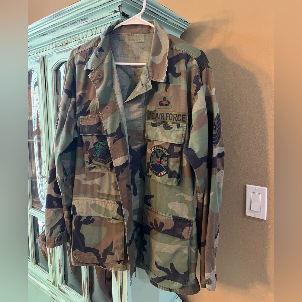 Vintage US Air Force Patches Cold Weather Coat Men Medium Field Green Jacket M65